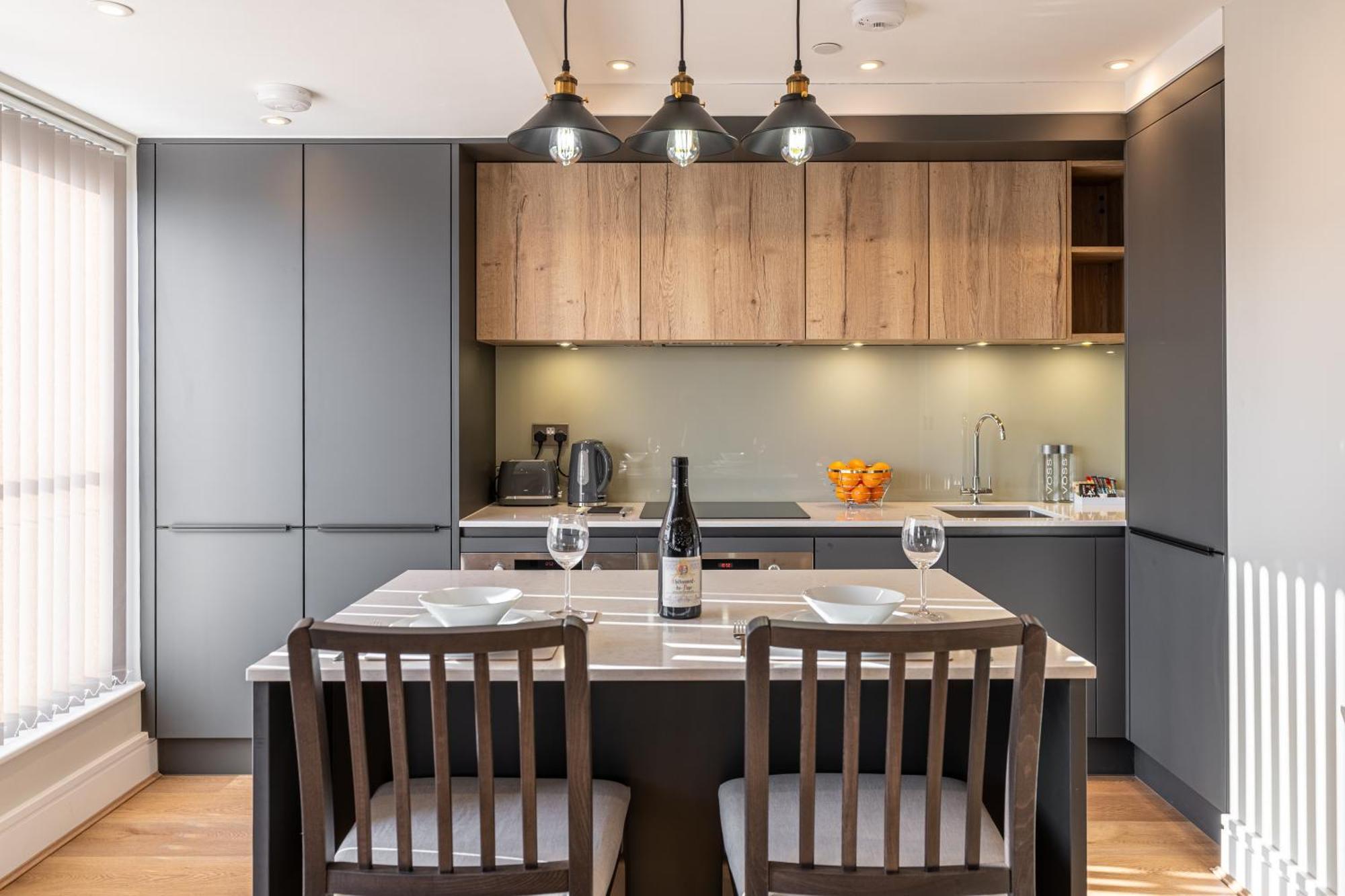 Bond House By Celador Apartments เรดดิ้ง ภายนอก รูปภาพ