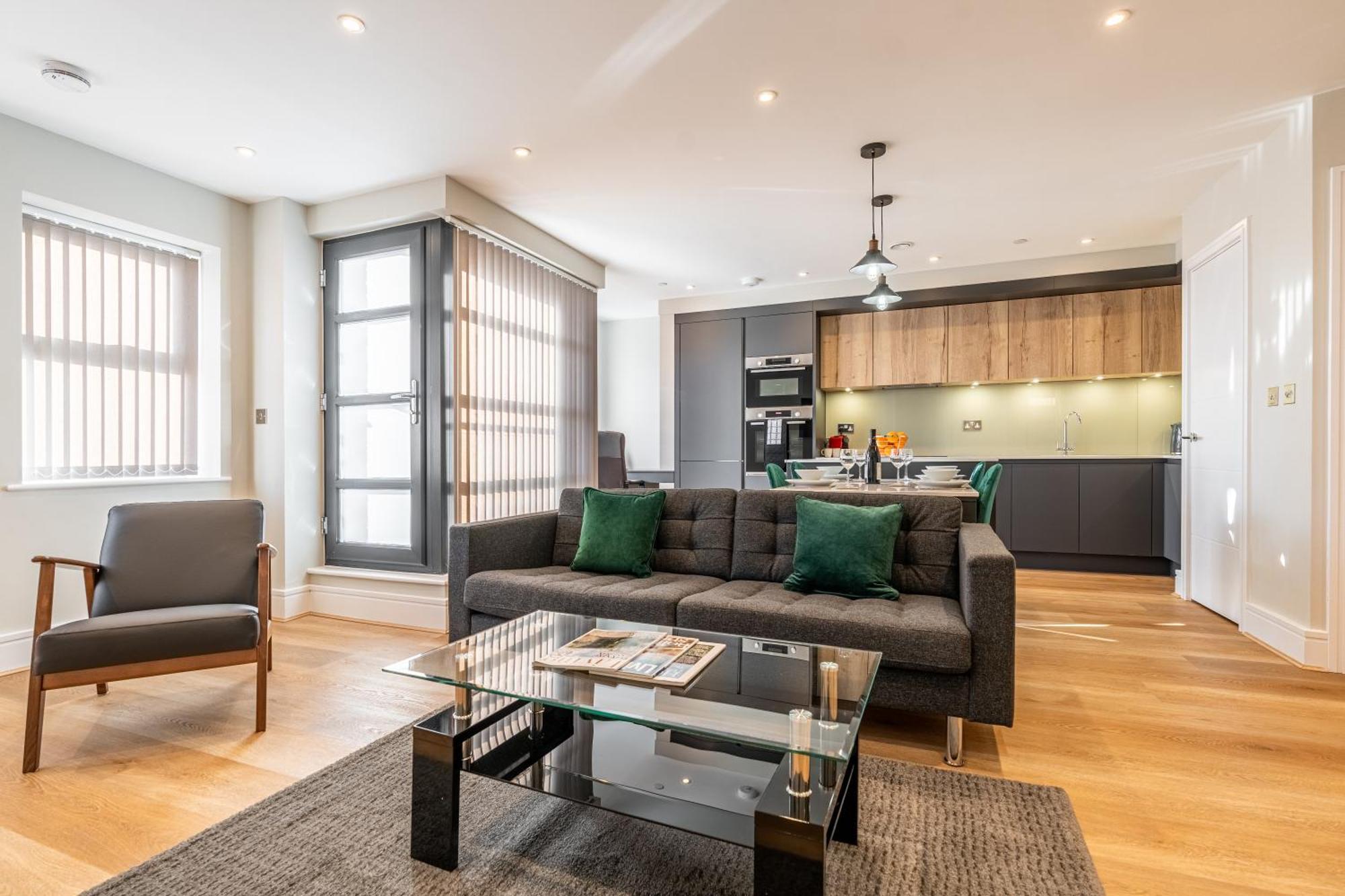 Bond House By Celador Apartments เรดดิ้ง ภายนอก รูปภาพ